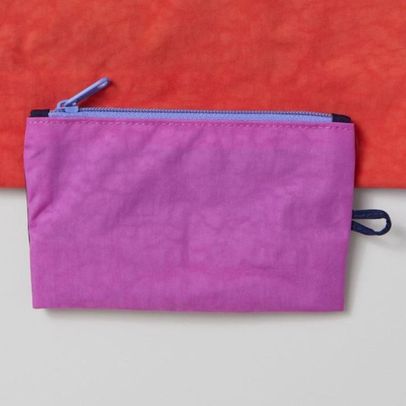 NWOT BAGGU Go Pouch Small - Extra Pink & Bay Laurel (Night Lights) - Picture 7 of 8